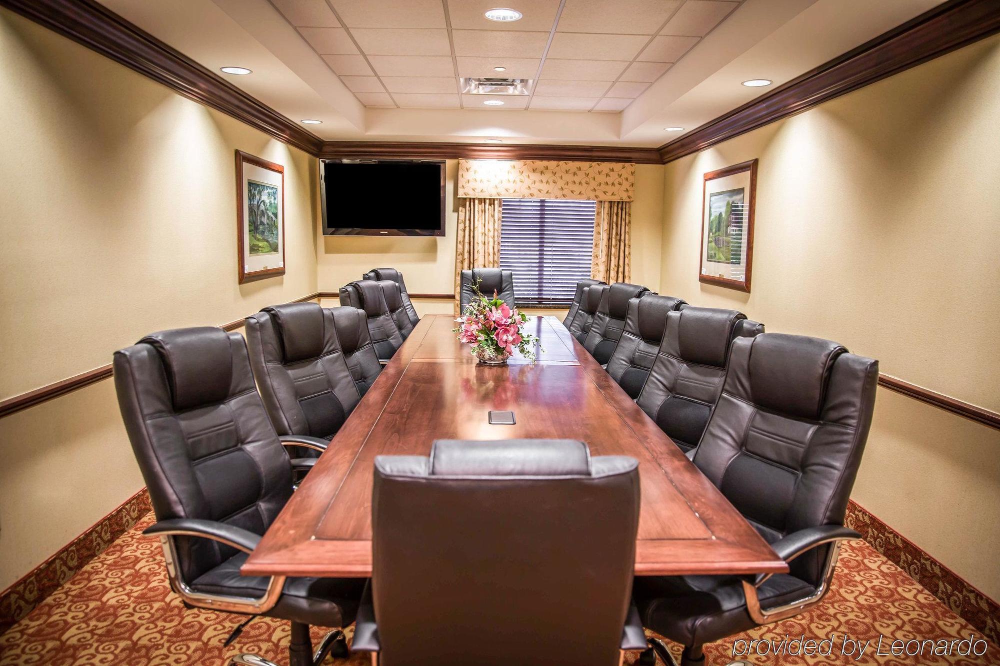 Holiday Inn Express & Suites Clear Spring By Ihg Экстерьер фото